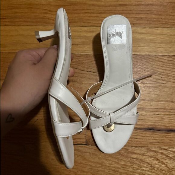 Dolce Vita | Davino Kitten Heel Sandal - Picture 6 of 9